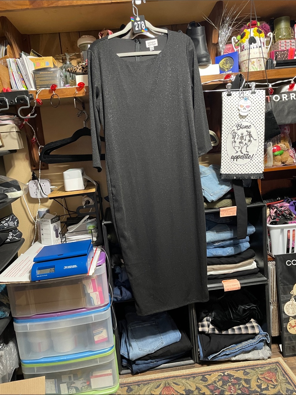 #278 1x/16 Unique Vintage sparkling Black Dress with zippered back